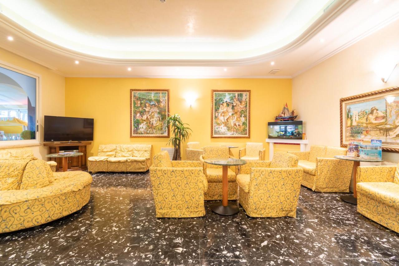 Hotel Ettoral Jesolo Extérieur photo